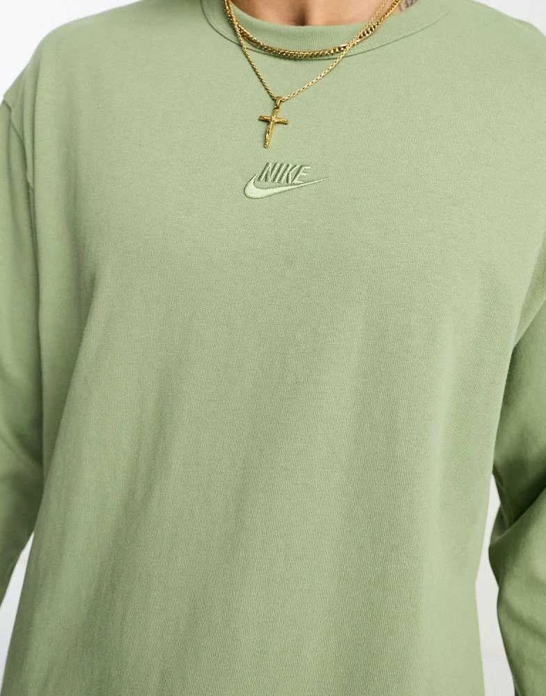 商品NIKE|Nike Premium essentials logo long sleeve t-shirt in green,价格¥335,第4张图片详细描述