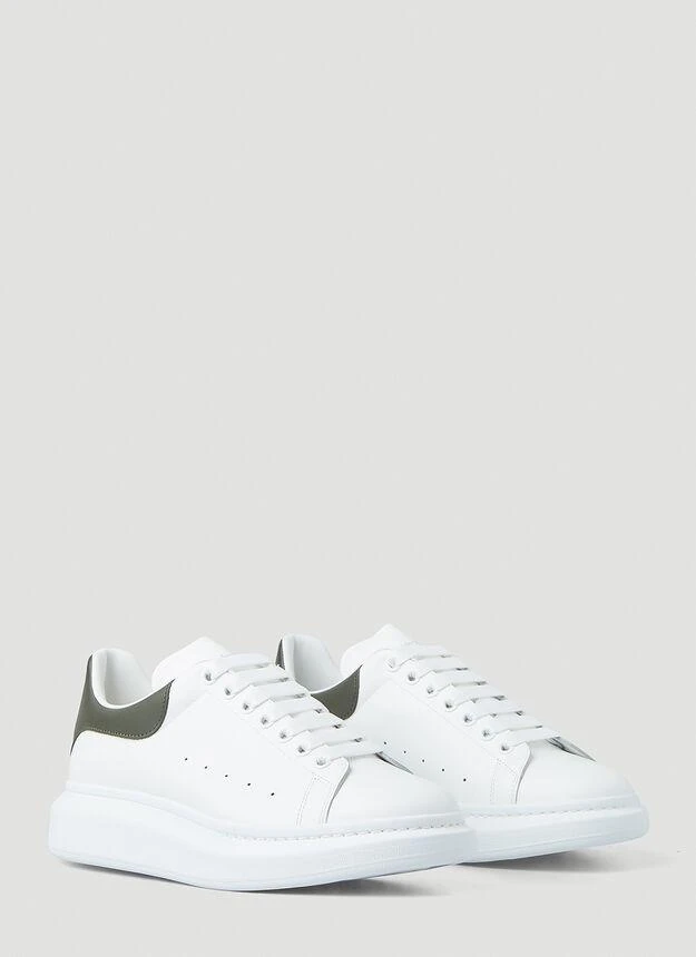 商品Alexander McQueen|Oversized Sneakers in White,价格¥2921,第2张图片详细描述