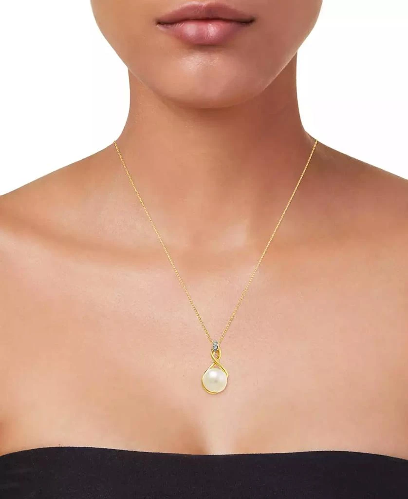 商品Macy's|Cultured Freshwater Pearl (8mm) & Cubic Zirconia 18" Pendant Necklace in 14k Two-Tone Gold-Plated Sterling Silver,价格¥655,第2张图片详细描述