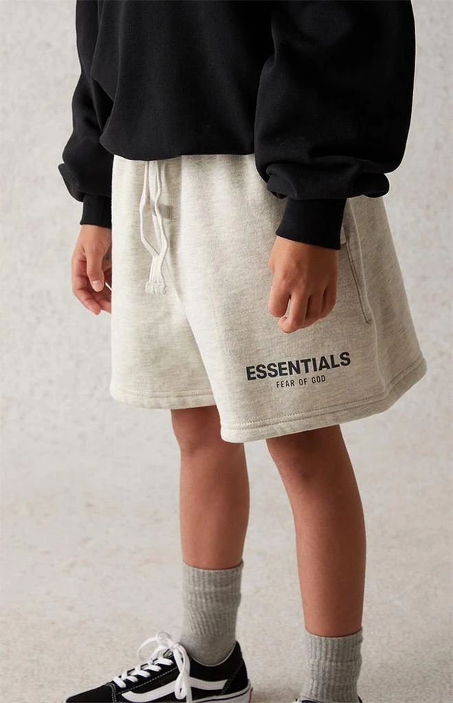 商品Essentials|Oatmeal Sweat Shorts,价格¥165,第4张图片详细描述