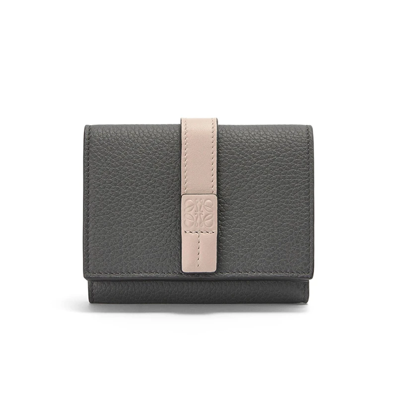 LOEWE/罗意威 22新款 女士煤灰色/暗夜幽灵色粒面牛皮革徽标压纹搭扣三折钱包C660TR2X01-1636 商品