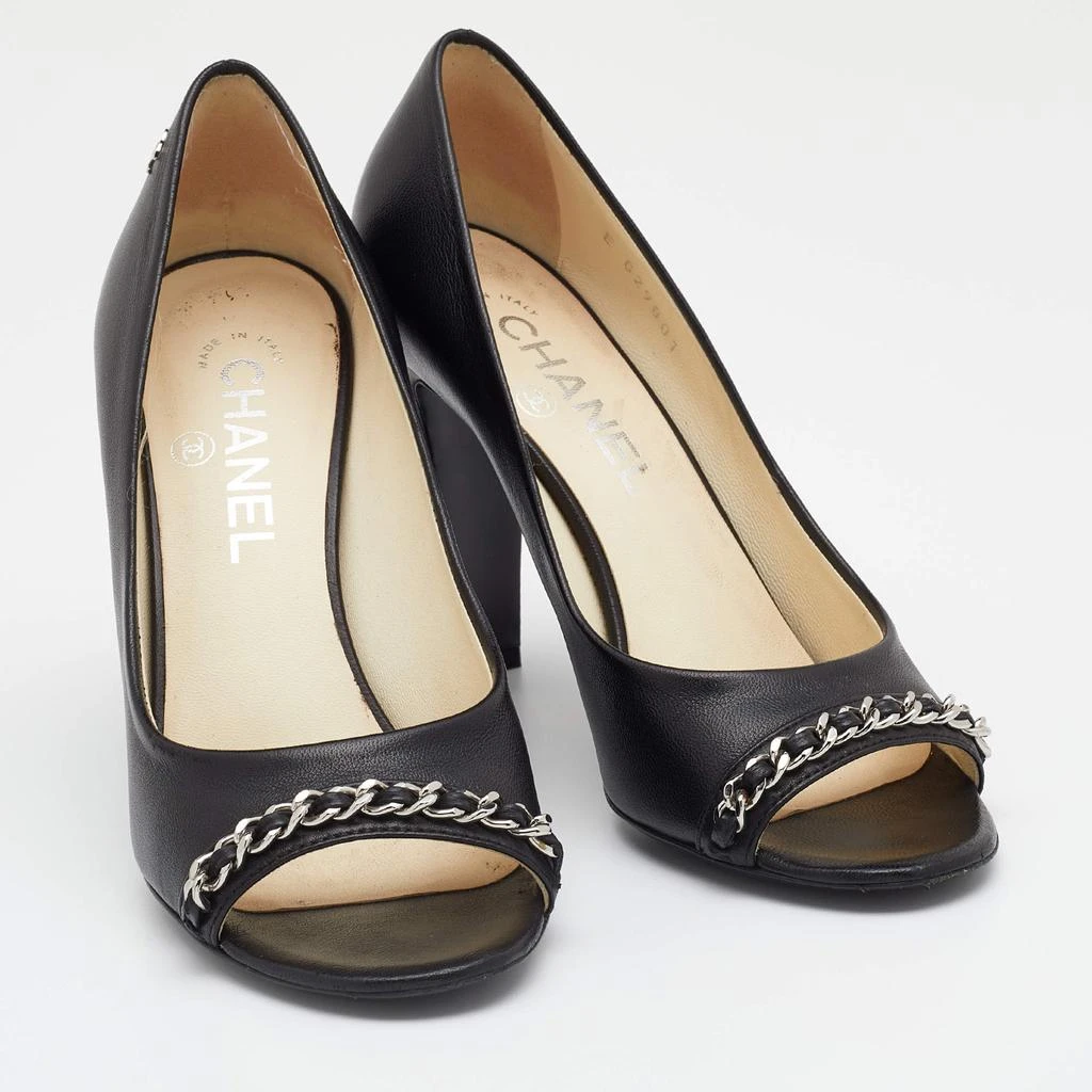 商品[二手商品] Chanel|Chanel Black Leather CC Chain Link Detail Open Toe Pumps Size 37,价格¥3179,第4张图片详细描述