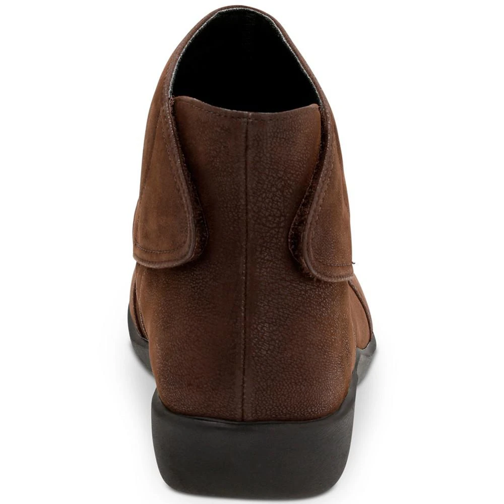 商品Clarks|Women's Cloudsteppers™ Sillian Sway Booties,价格¥899,第3张图片详细描述