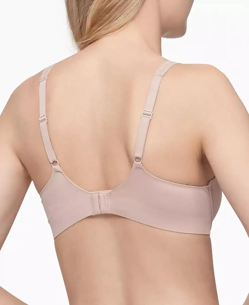 商品Calvin Klein|Women's Liquid Touch Lightly Lined Perfect Coverage Bra QF4082,价格¥157,第2张图片详细描述