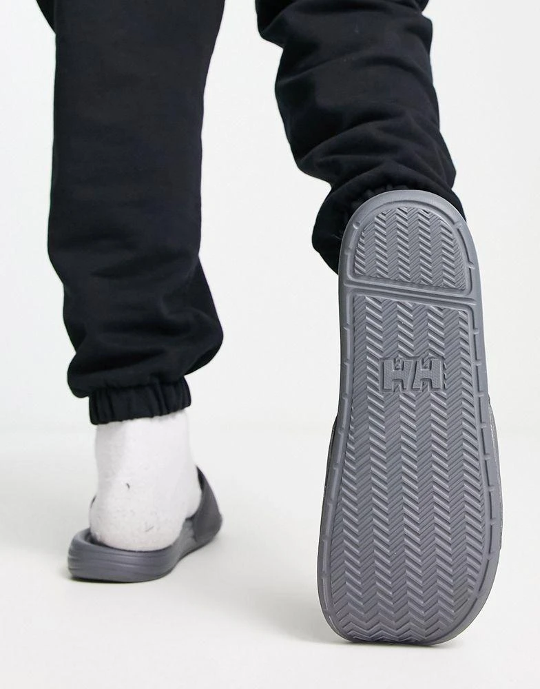 商品Helly Hansen|Helly Hansen sliders in grey,价格¥289,第3张图片详细描述