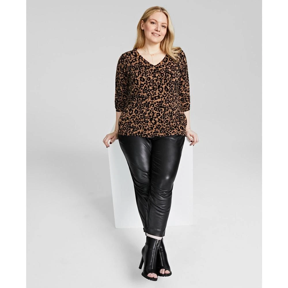 商品Charter Club|Plus Size 100% Cashmere Cheetah-Print V-Neck Sweater, Created for Macy's,价格¥333,第1张图片