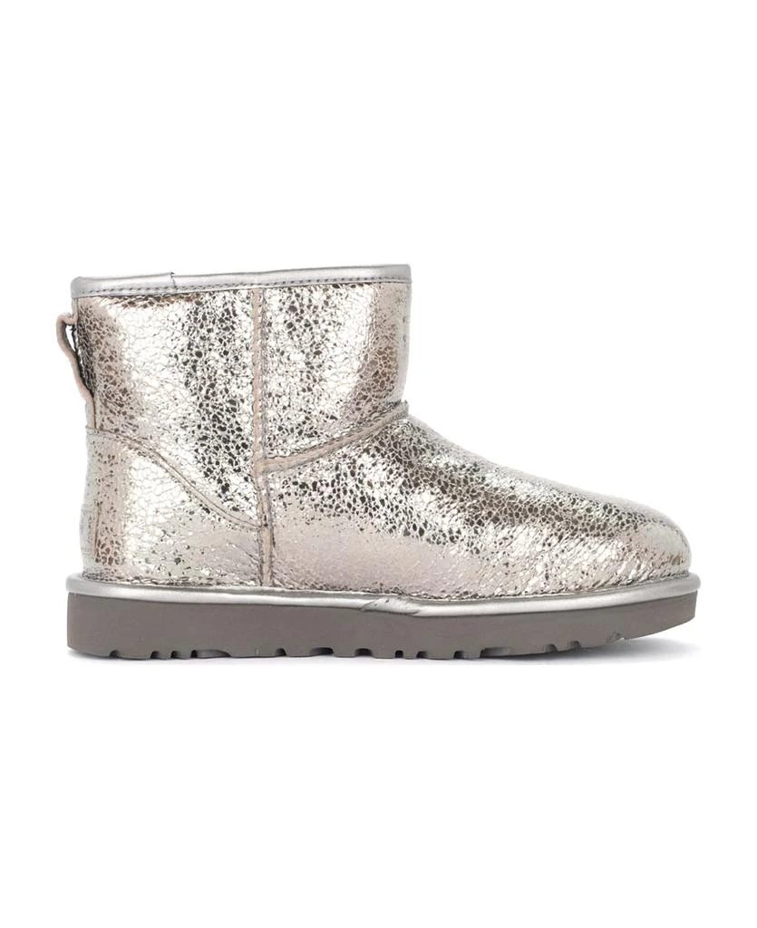 商品UGG|Ugg Classic Ii Mini Ankle Boots In Metallic Grey Leather,价格¥1606,第3张图片详细描述