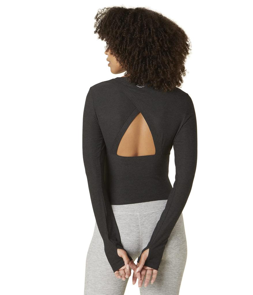 Overlap Long Sleeve Cropped Pullover商品第2张图片规格展示
