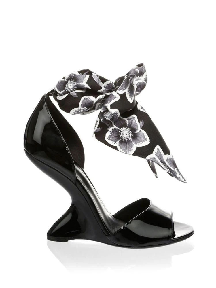 商品Salvatore Ferragamo|Ribbon Patent Leather Ankle Strap Sandals,价格¥2666,第5张图片详细描述
