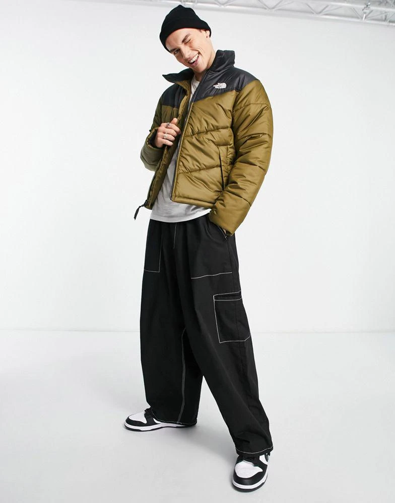 商品The North Face|The North Face Saikuru puffer jacket in khaki and black,价格¥1526,第3张图片详细描述