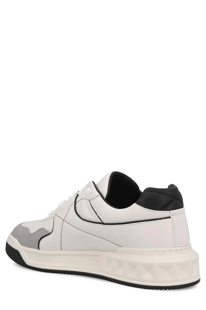 商品Valentino|Valentino Garavani One Stud XL Lace-Up Sneakers,价格¥4405,第3张图片详细描述