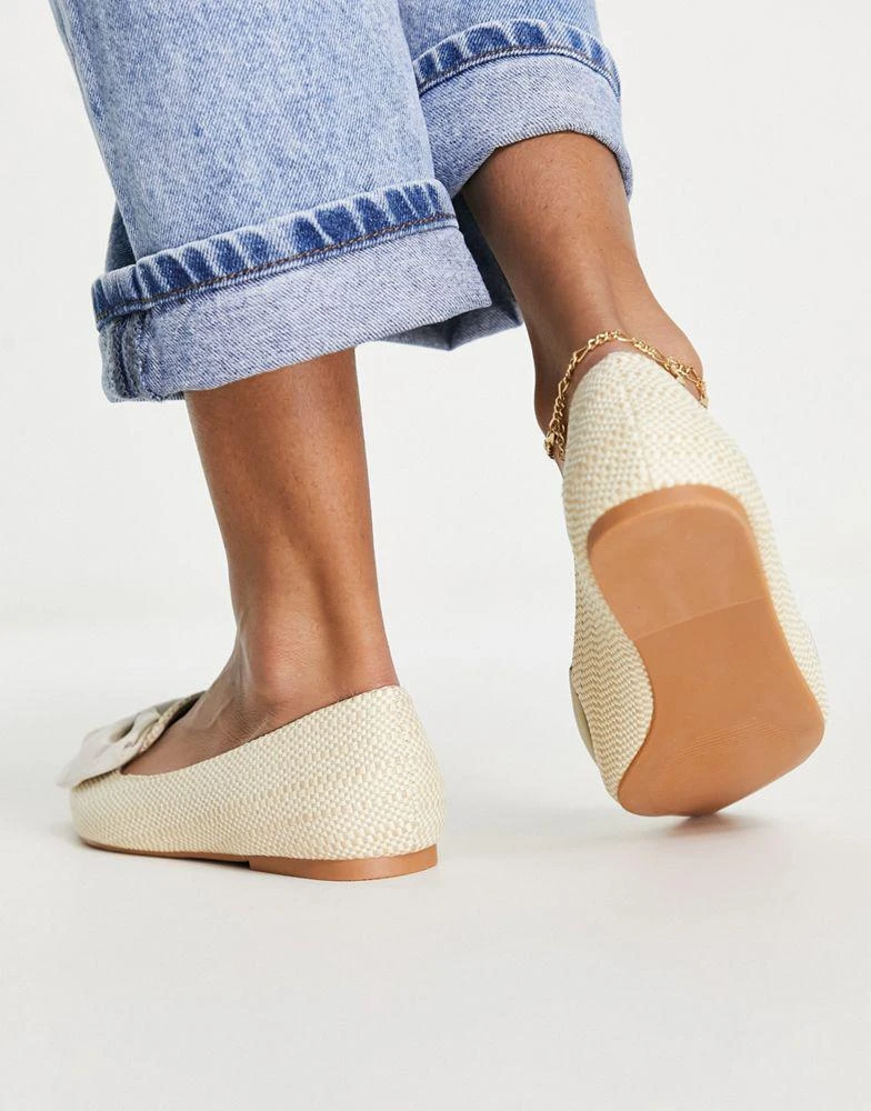 商品ASOS|ASOS DESIGN Lake bow pointed ballet flats in natural raffia,价格¥145,第2张图片详细描述