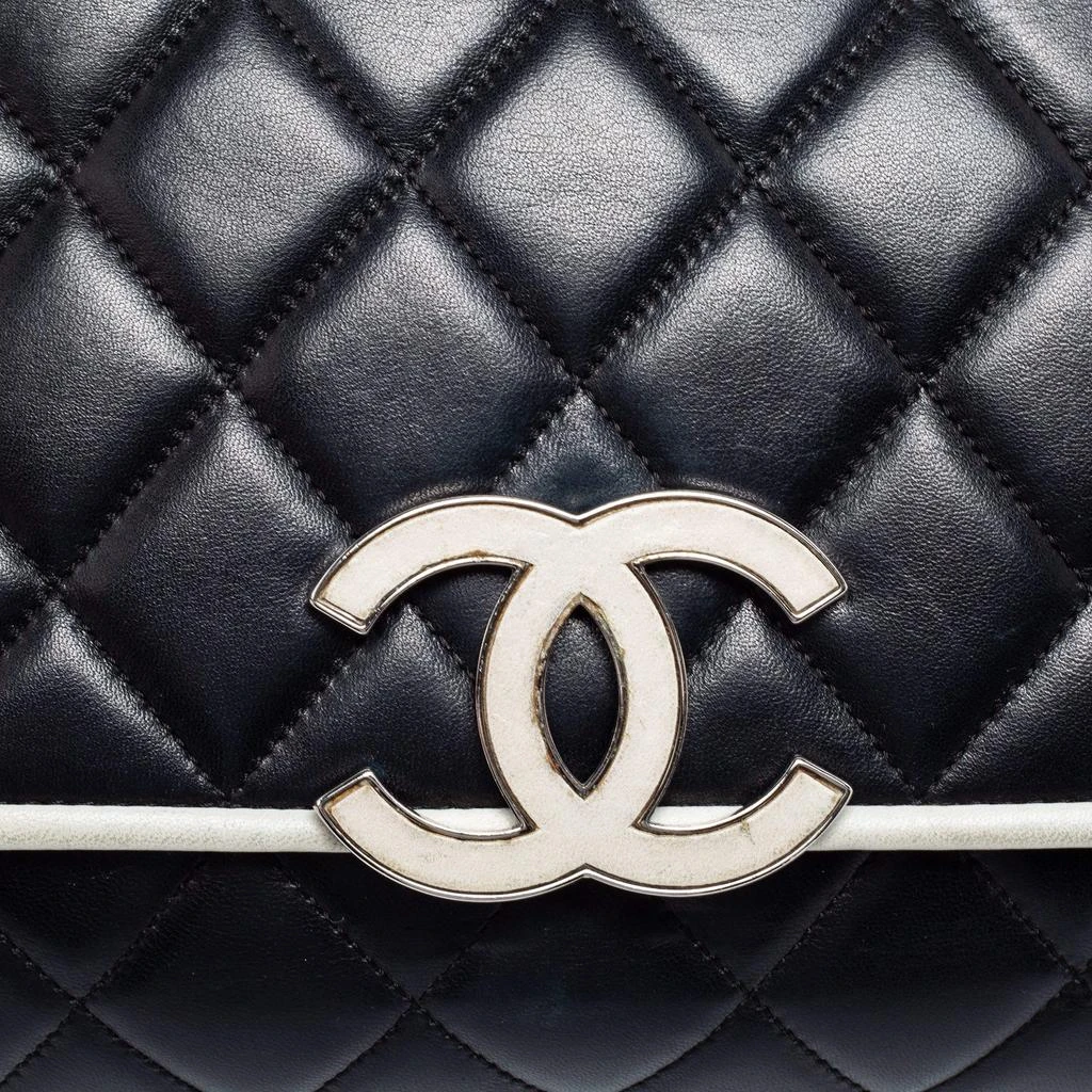 商品[二手商品] Chanel|Chanel Black/White Quilted Leather Large Vintage Maxi Divine Cruise Classic Flap Bag,价格¥10331,第5张图片详细描述