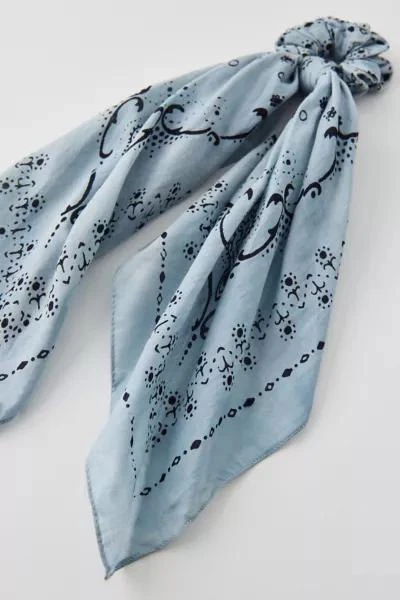 商品Urban Outfitters|Bandana Handkerchief Scrunchie,价格¥75,第2张图片详细描述