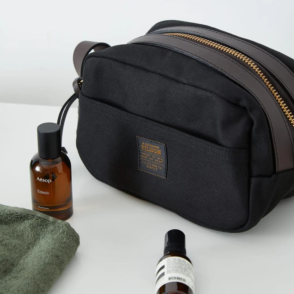 Filson Travel Kit 商品