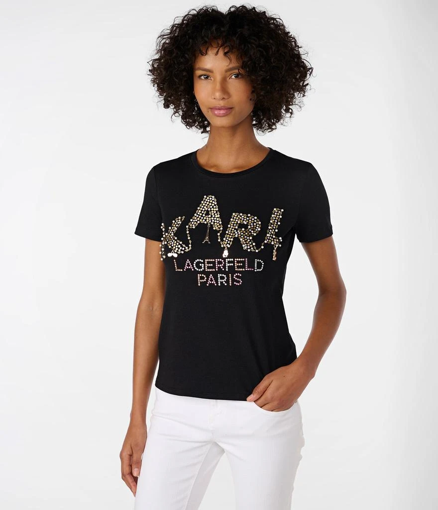 商品Karl Lagerfeld Paris|PINS AND PEARLS LOGO TEE,价格¥452,第1张图片详细描述