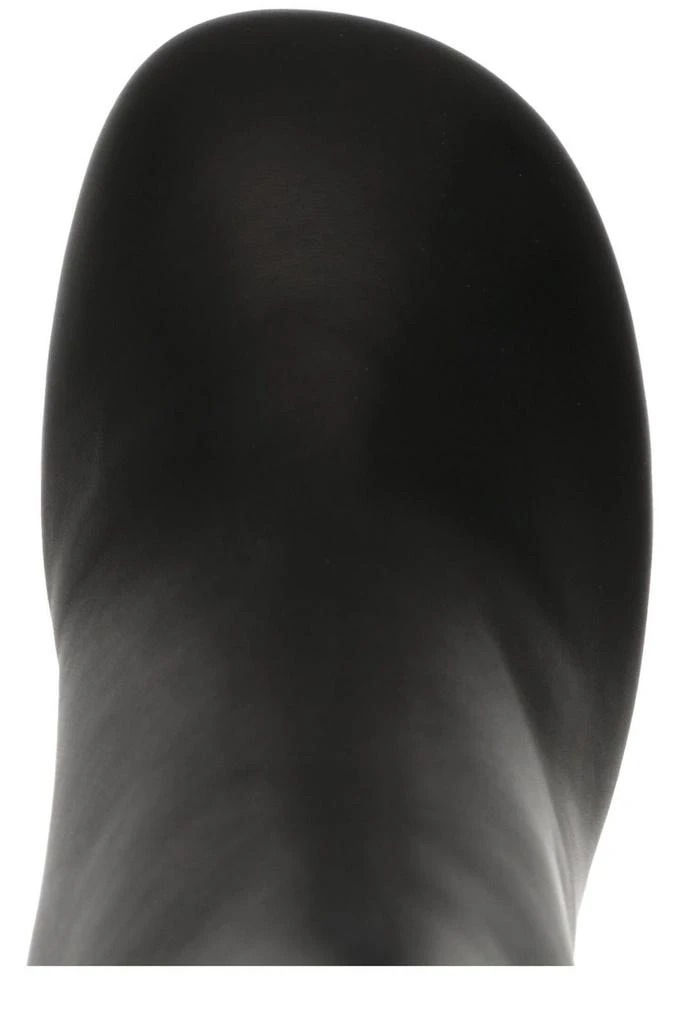 商品Fendi|Fendi First Round Toe Ankle Boots,价格¥14287,第3张图片详细描述