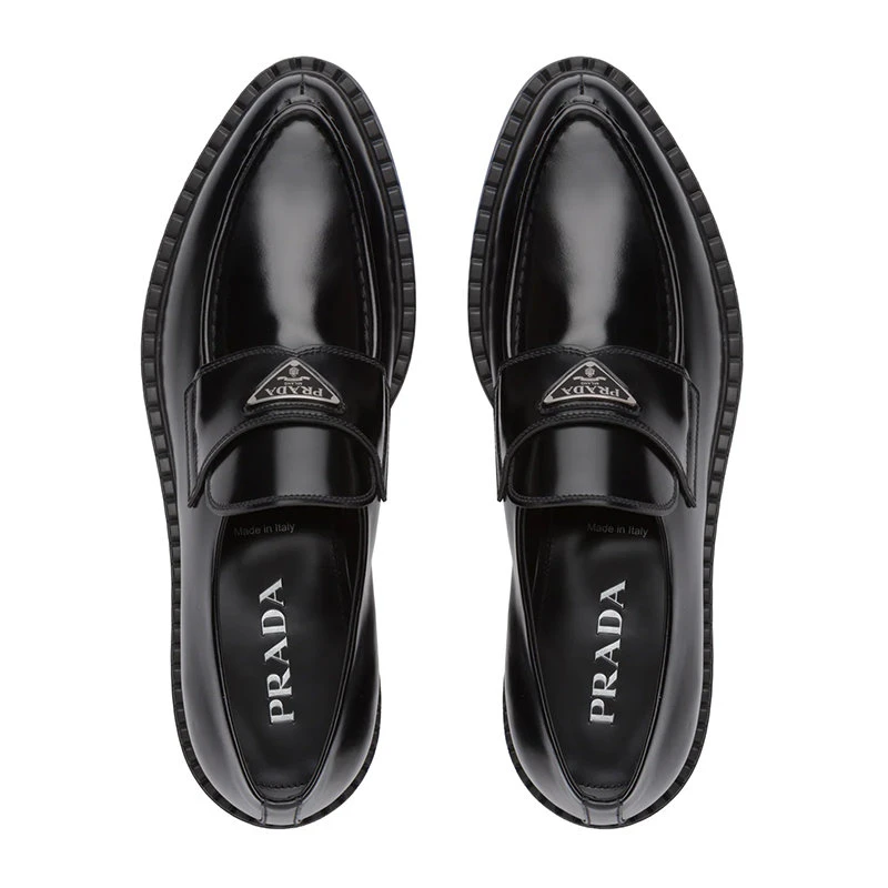 商品Prada|【预售3-7天】PRADA/普拉达 21年秋冬 男士黑色亮面皮革尖头乐福鞋2DE131_055_F0002,价格¥7465,第4张图片详细描述