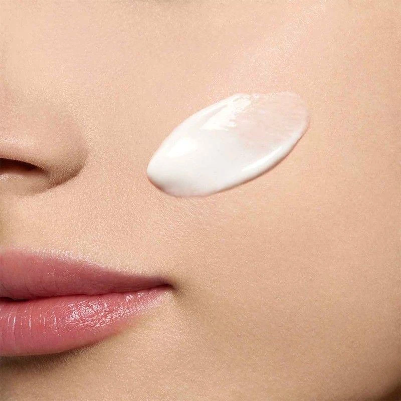 商品Clarins|CLARINS 娇韵诗「牛奶乳」透亮焕白淡斑乳液75ml,价格¥573,第2张图片详细描述