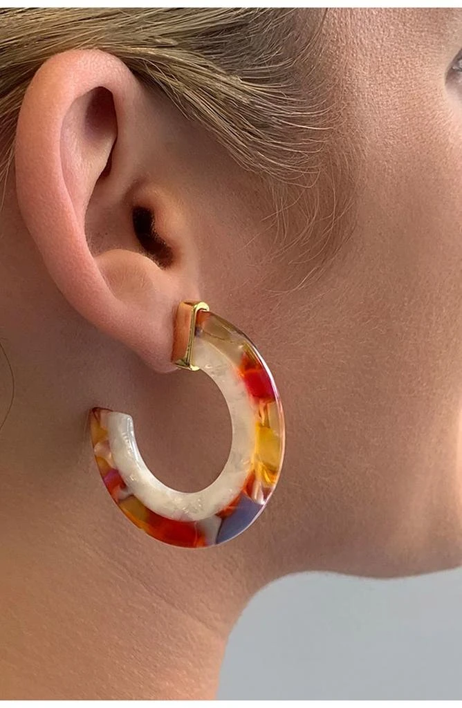 商品Sterling Forever|Two-Tone Resin Hoop Earrings,价格¥168,第3张图片详细描述