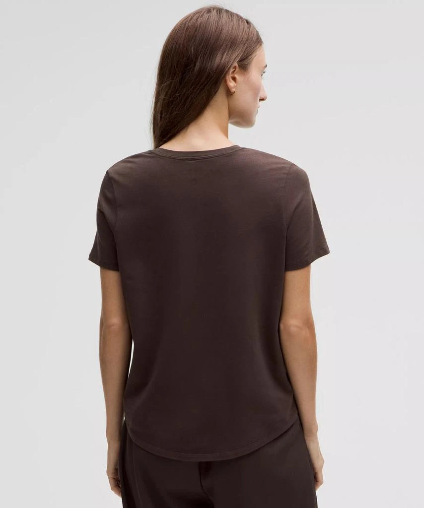Love Curved-Hem Crewneck T-Shirt 商品