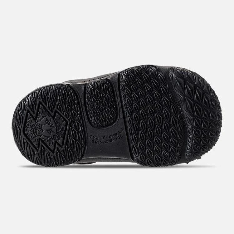 男幼童 LeBron 15 篮球鞋 商品