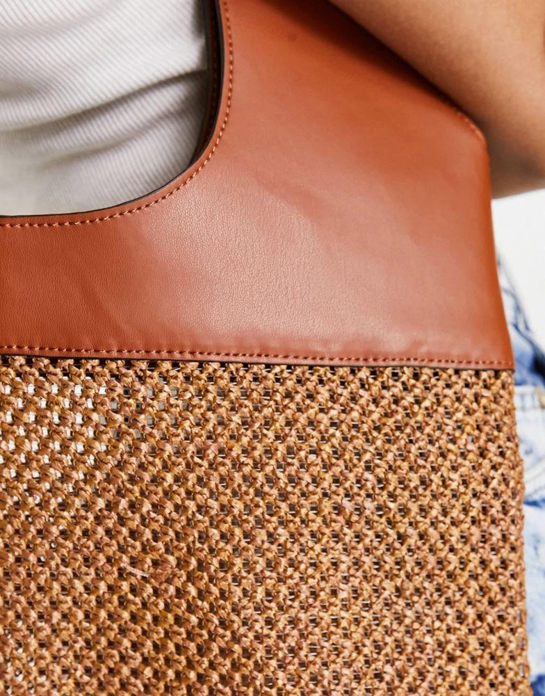 商品Topshop|Topshop crochet pu mix tote bag in brown,价格¥135,第3张图片详细描述