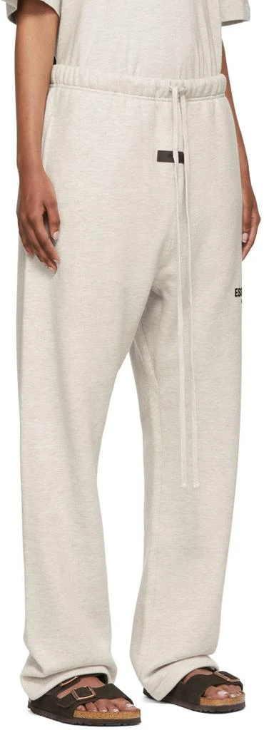 商品Essentials|Off-White Relaxed Lounge Pants,价格¥464,第2张图片详细描述