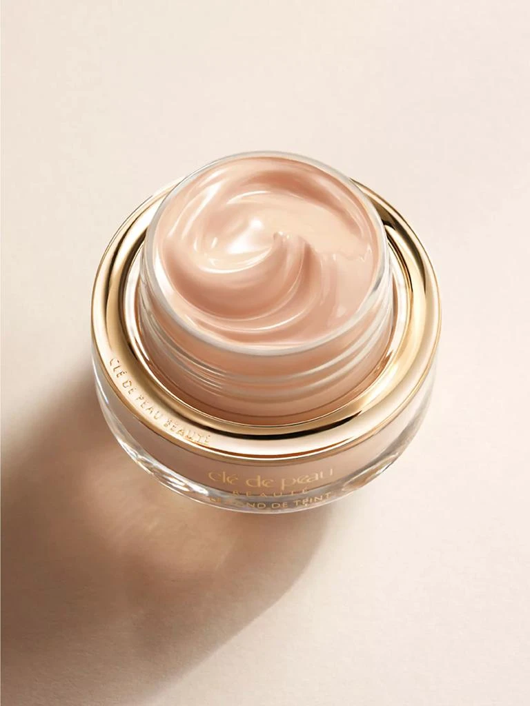 商品Cle de Peau|The Foundation SPF 22,价格¥2035,第4张图片详细描述