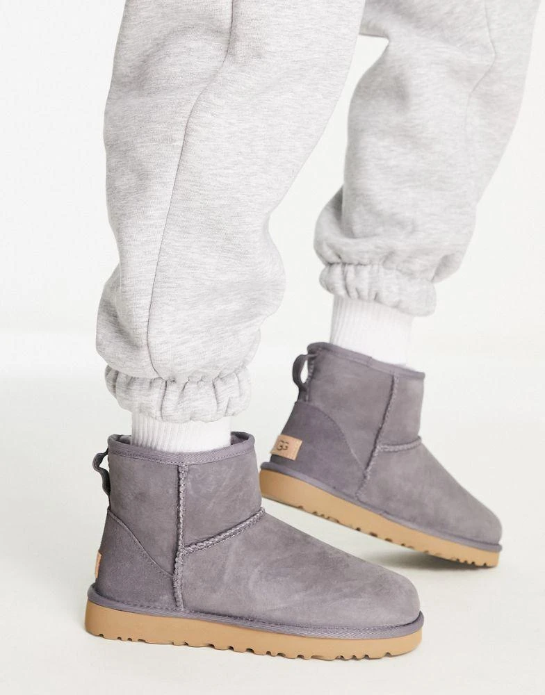 商品UGG|UGG Classic Mini II boots in dark grey,价格¥1046,第1张图片