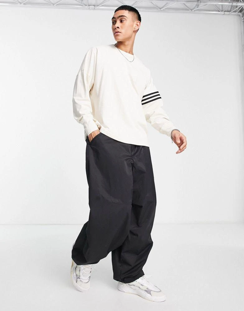 商品Adidas|adidas Originals Neuclassics 3 stripe long sleeve t-shirt in white,价格¥347,第3张图片详细描述