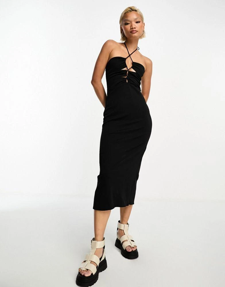 商品Bershka|Bershka ruched halterneck midi dress in black,价格¥292,第2张图片详细描述