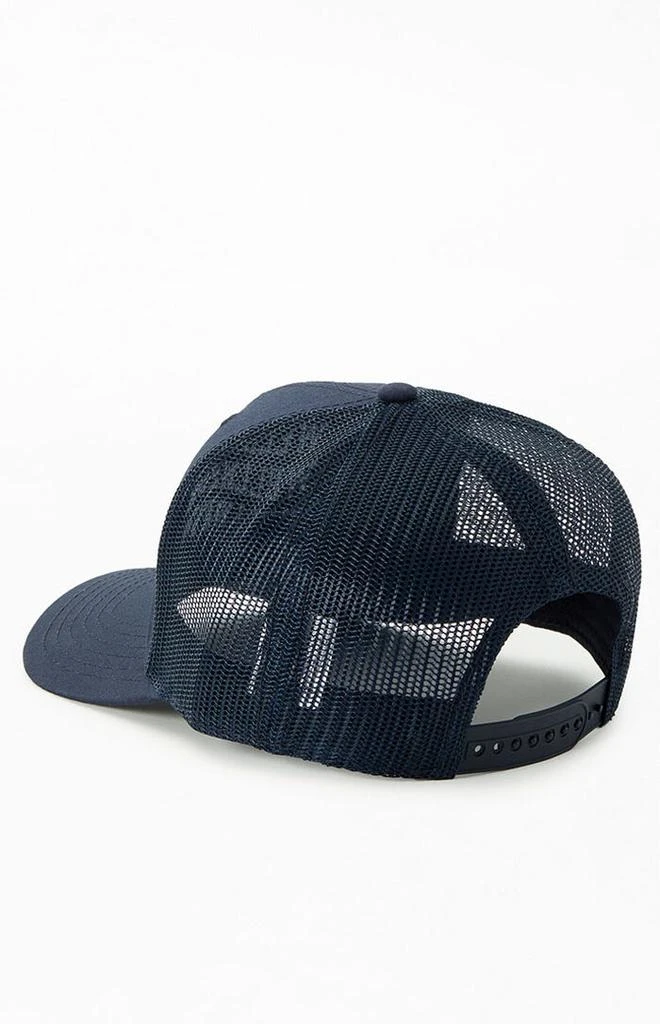 Wavy Wellness Trucker Hat 商品