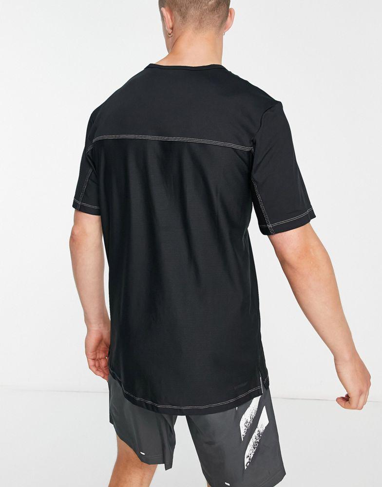 adidas Training logo t-shirt in black商品第2张图片规格展示