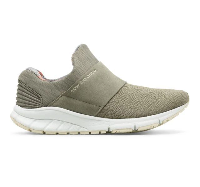 商品New Balance|Women's Rush Slip-On,价格¥555,第1张图片