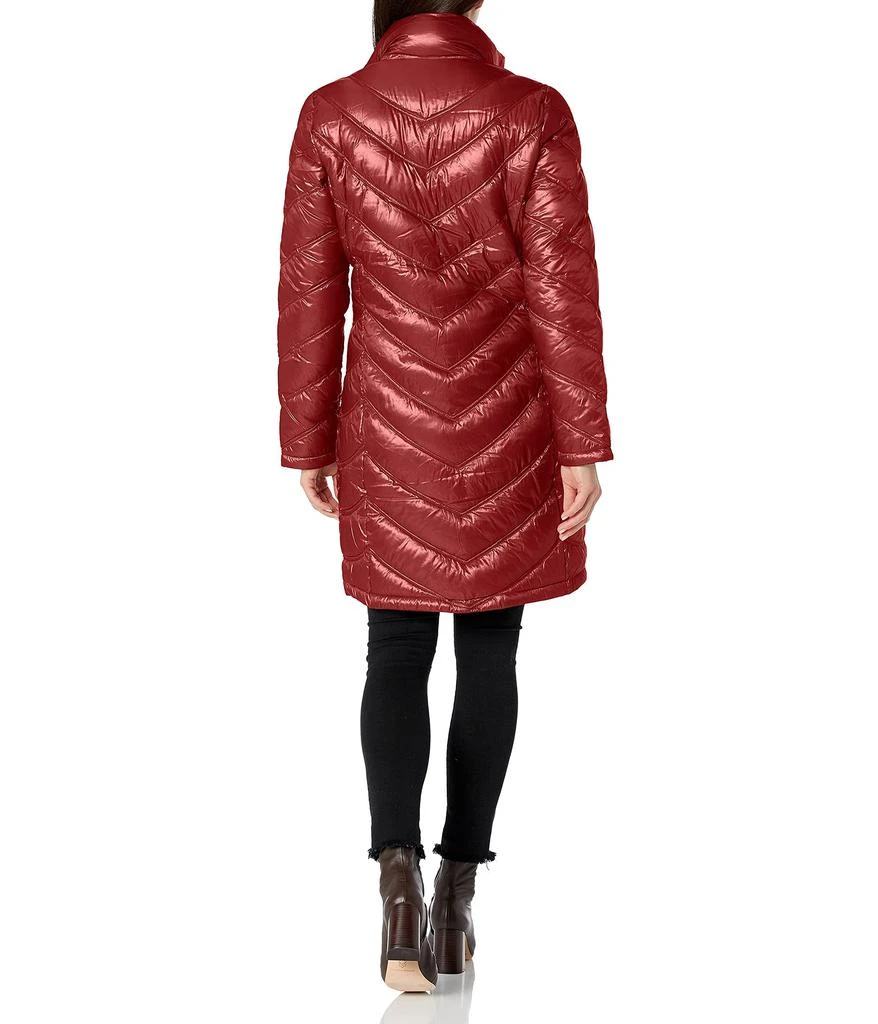 商品Calvin Klein|Women's Chevron Quilted Packable Down Jacket (Standard and Plus),价格¥674,第2张图片详细描述