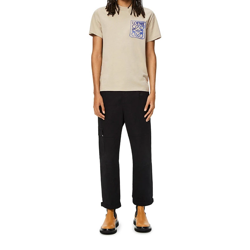商品Loewe|【预售3-7天】罗意威 22年秋冬新款 男士岩石灰色纯棉Anagram Logo假口袋T恤H526Y22X25-1250,价格¥2972,第5张图片详细描述