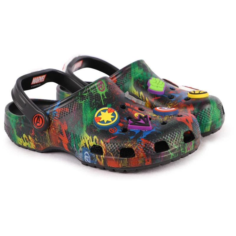 商品Crocs|Classic marvel avengers clog in black,价格¥876,第1张图片