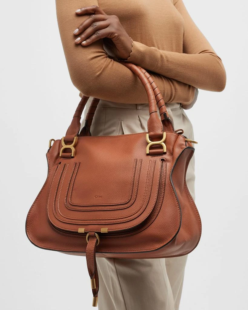 商品Chloé|Marcie Medium Double Carry Satchel Bag in Grained Leather,价格¥21588,第3张图片详细描述