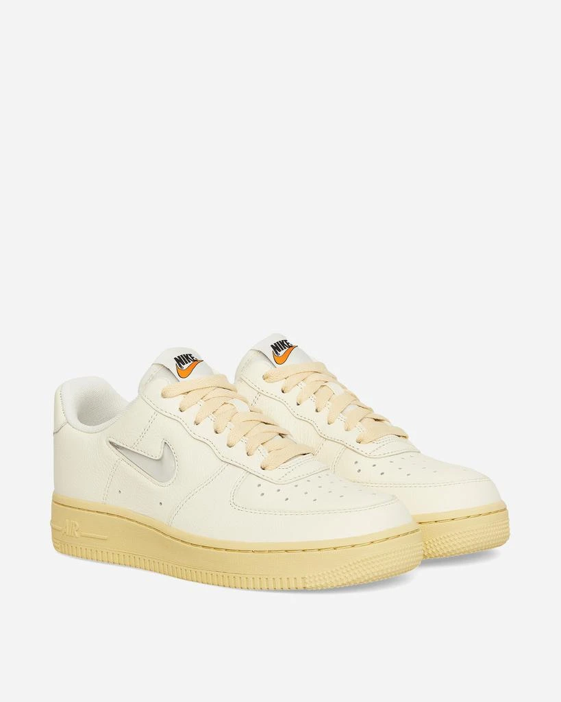 商品NIKE|WMNS Air Force 1 '07 LX Sneakers Coconut Milk,价格¥613,第3张图片详细描述