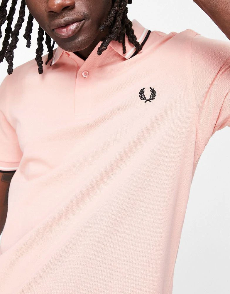 商品Fred Perry|Fred Perry twin tipped polo shirt in pink,价格¥347,第3张图片详细描述