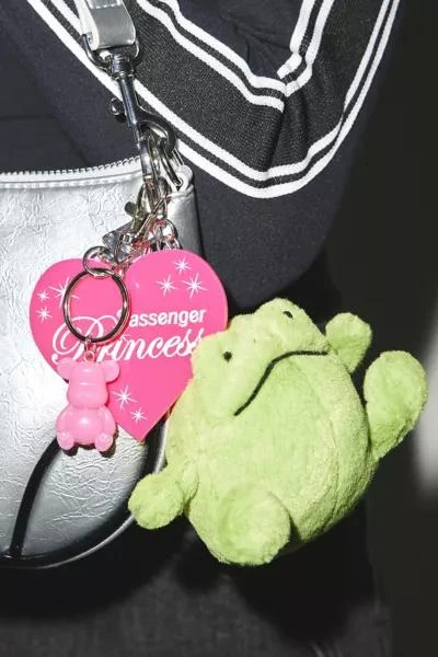 商品Jellycat|Jellycat Animal Plushie Bag Charm & Keychain,价格¥177,第2张图片详细描述