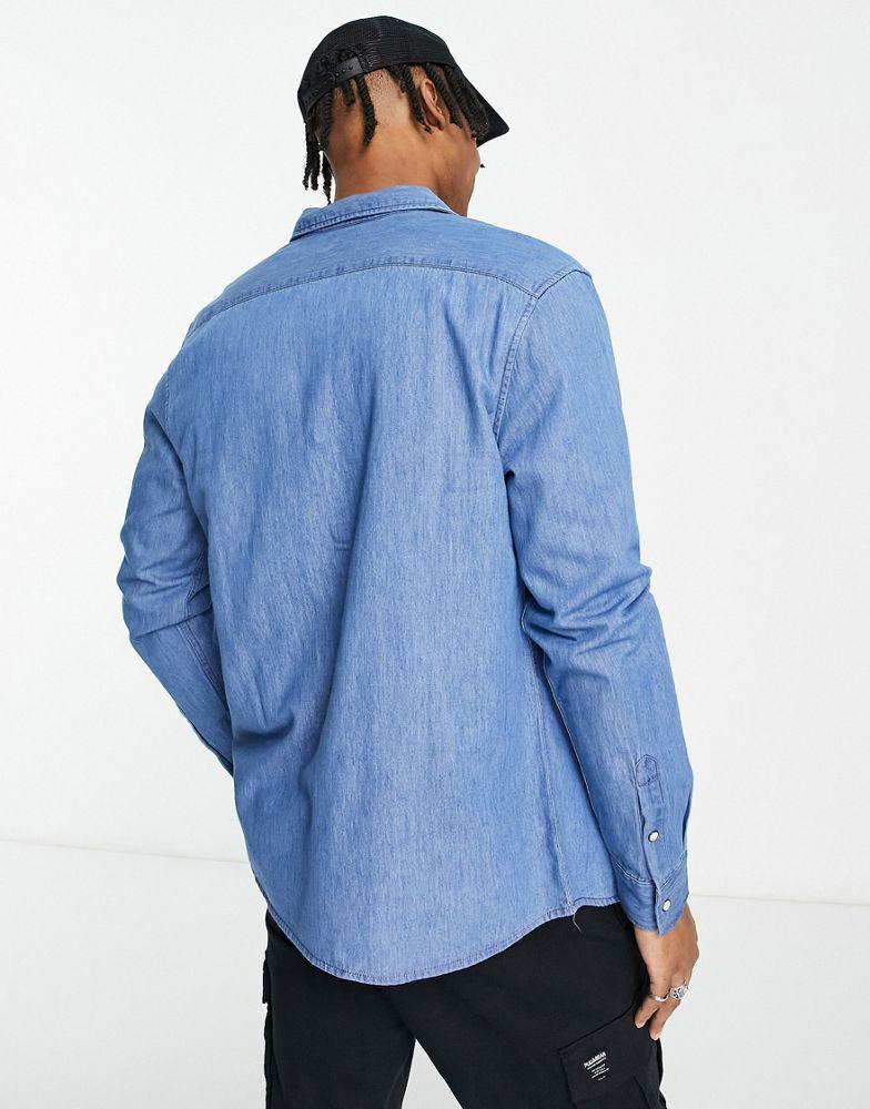 Wrangler long sleeve denim shirt in mid blue商品第2张图片规格展示