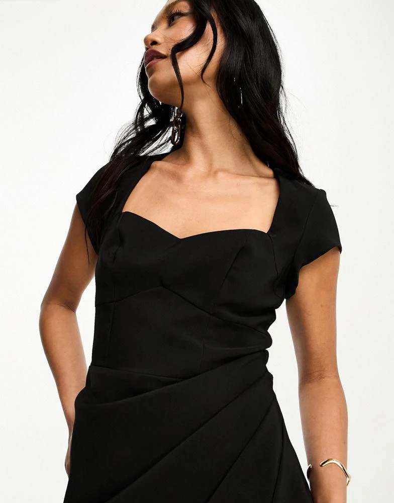 商品ASOS|ASOS DESIGN sweetheart neckline ruched waist midi dress with cap sleeves in black,价格¥446,第3张图片详细描述