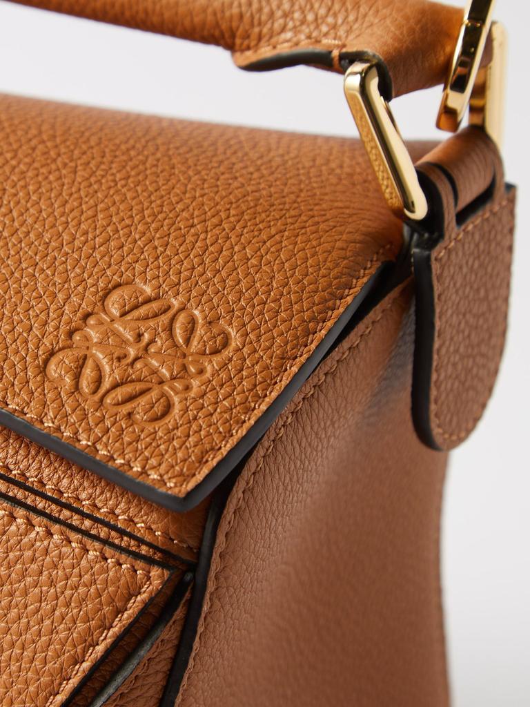 商品Loewe|Puzzle medium leather bag,价格¥19430,第7张图片详细描述