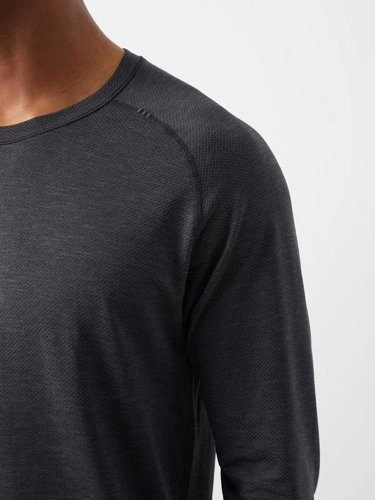 商品Lululemon|Metal Vent 2.0 Silverescent®-mesh long-sleeved top,价格¥719,第4张图片详细描述