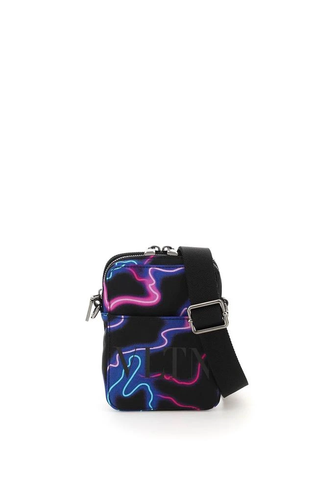 商品Valentino|Valentino garavani neon camou nylon crossbody pouch,价格¥3915,第1张图片