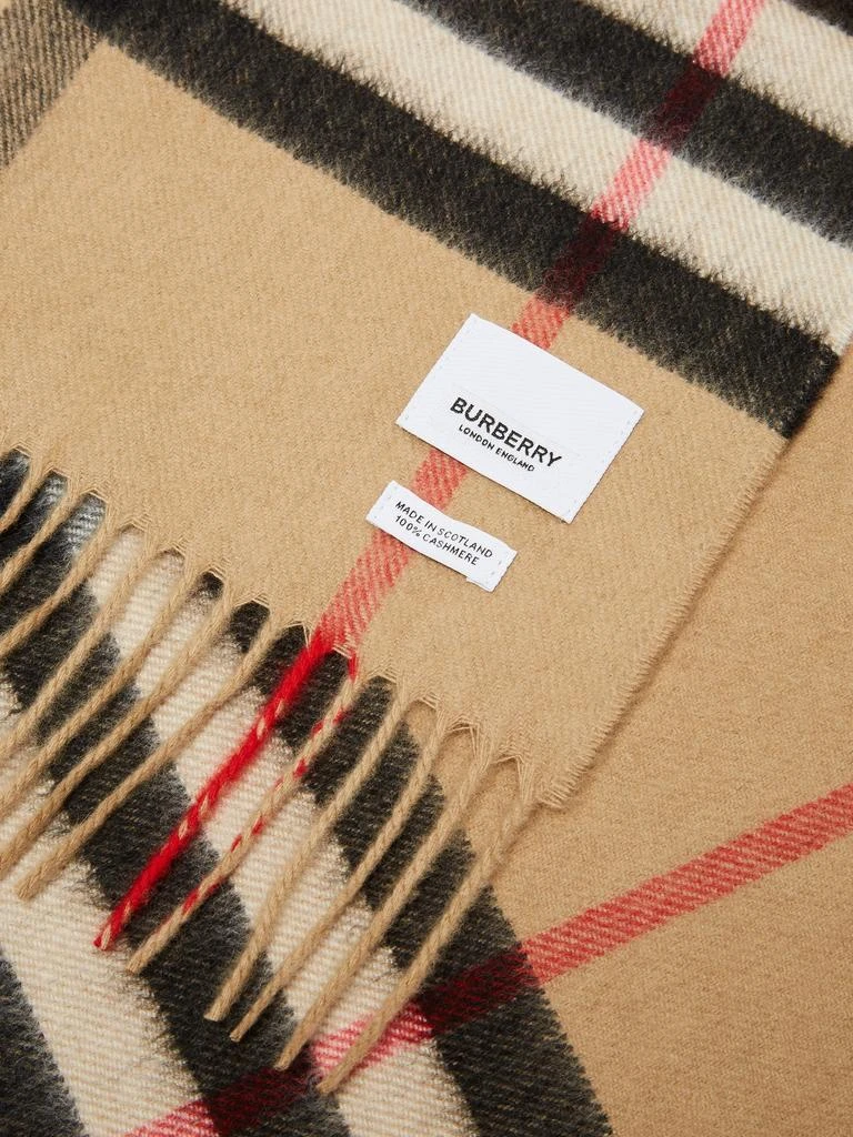 商品Burberry|Classic-check cashmere scarf,价格¥3573,第2张图片详细描述