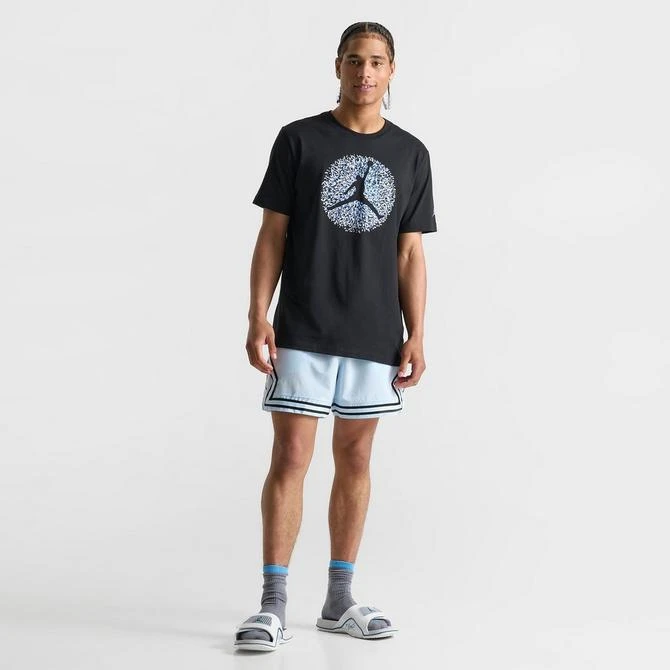 商品Jordan|Men's Jordan Flight Essentials Pointillism Logo Graphic T-Shirt,价格¥112,第2张图片详细描述