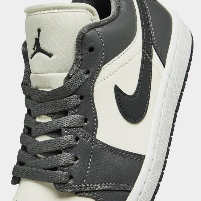 商品Jordan|Women's Air Jordan Retro 1 Low Casual Shoes,价格¥857,第3张图片详细描述